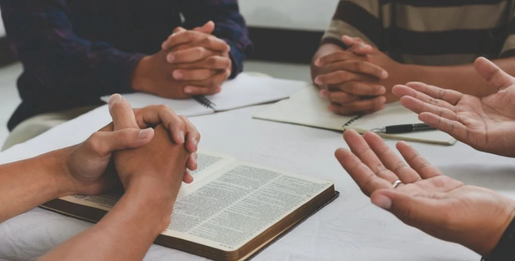 Claves para una Iglesia Bien Equipada: 10 Pilares Fundamentales